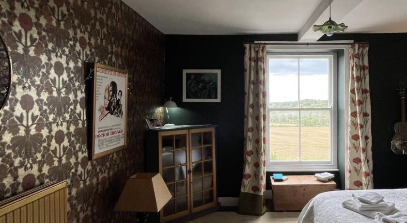 The Master Suite, Cotswolds Coaching Inn