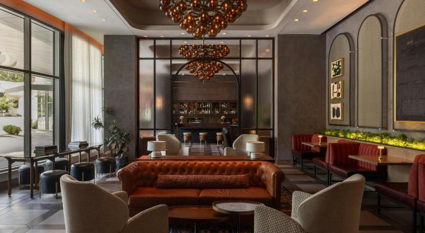 The Tess, Autograph Collection