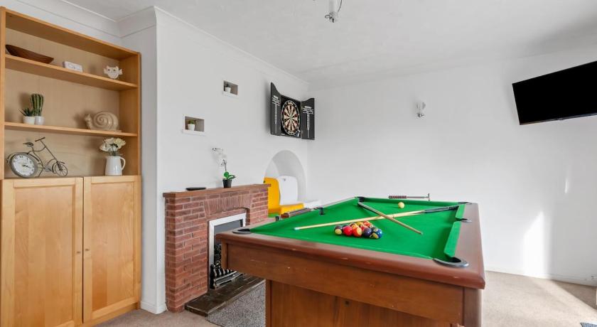 Awesome Games Room House! EMA Donington Park, with FREE parking