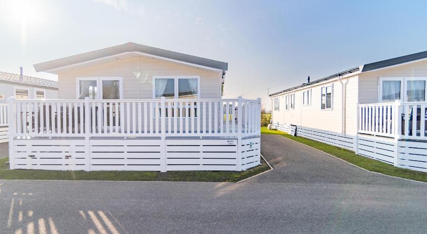 3 bedroom Lodge at Pevensey Bay
