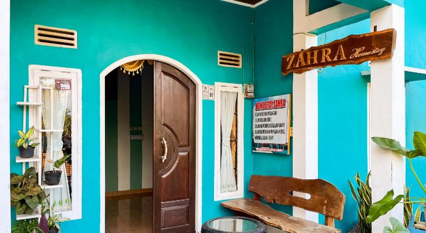 SPOT ON 92169 Homestay Zahra Syariah