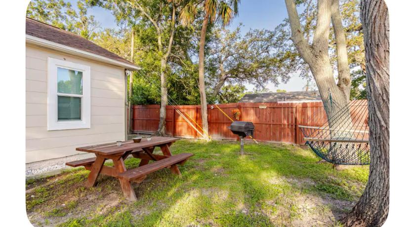 Gated single family home downtown ST Petersburg, FL