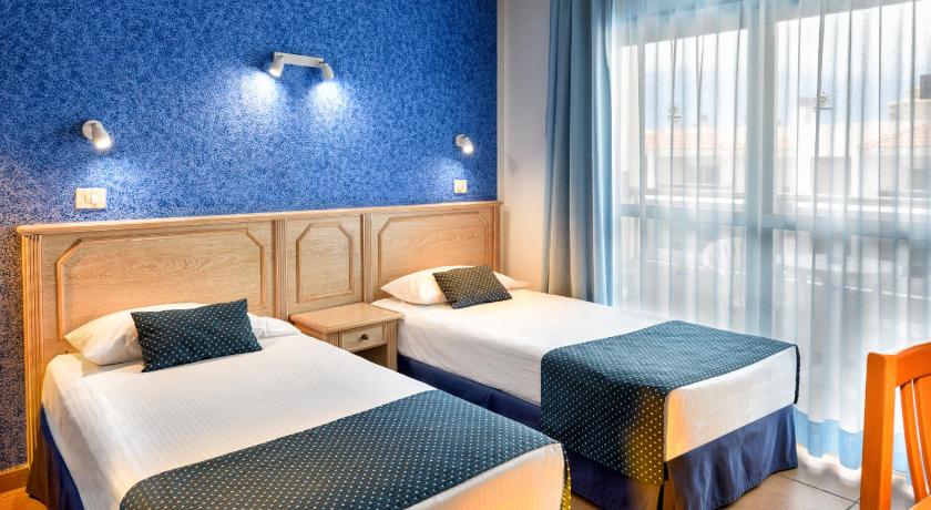 http://q-xx.bstatic.com/xdata/images/hotel/840x460/76424142.jpg?k=40d0b7384ee1fb88e21b17f8eefbf0db86d65ea6f92c3d7d57faaf2fe102af8f&o=-1