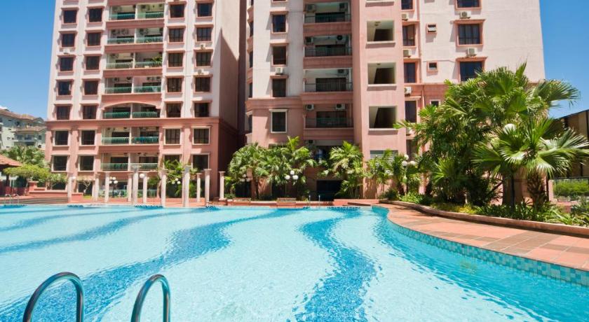 Nana Marina Court