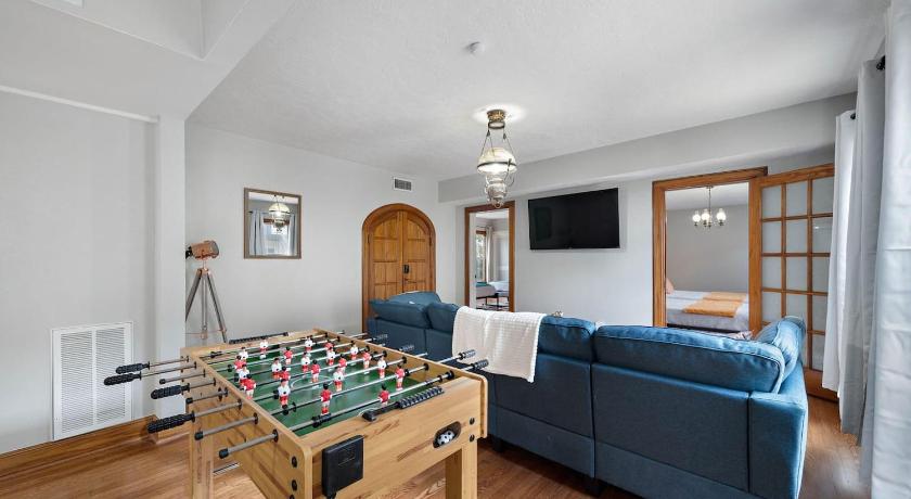 Nr Med Center, Museum Wifi Games Bbq Fire Pit