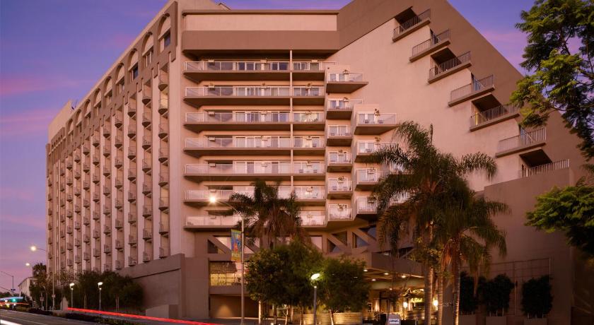 Hyatt Centric Delfina Santa Monica