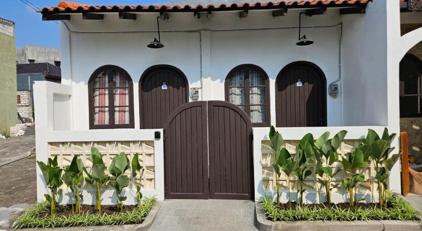 Cute Room 1 at Pondok Raima SYARIAH