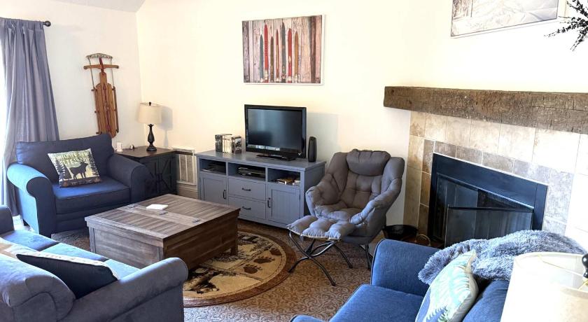 2 BR Condo Mountain Views At Jiminy Peak- Sleeps 7