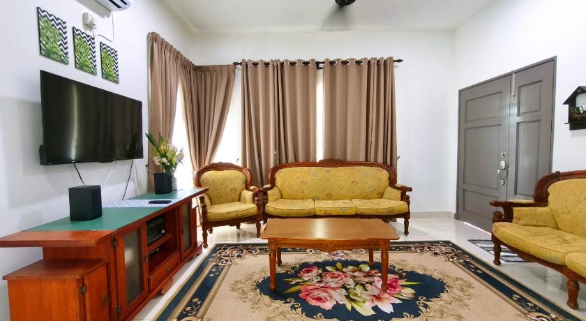 Ana Homestay Moslim only 4 airconds Wi-Fi