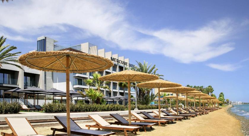 Mercure Larnaca Beach Resort