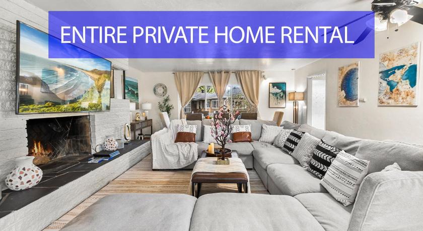 Entire Private 4-BR Home, Spacious, Lux King Bed, Ranch Style, Prime Area, Available Now