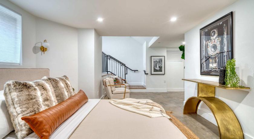 Stay Portland - 1910 Historic Jessie Morehead House - 98 WalkScore