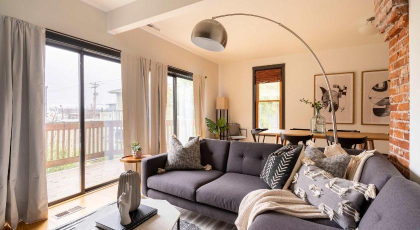 Stay Portland - Scandinavian Loft - Local Espresso & Boutiques