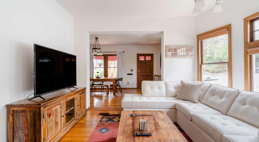 Stay Portland - 3BR Craftsman - Vintage Charm - Great Location