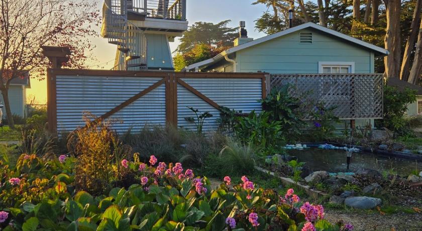 Inn at Schoolhouse Creek