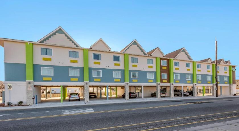 The Waves Hotel, an Ascend Collection Hotel