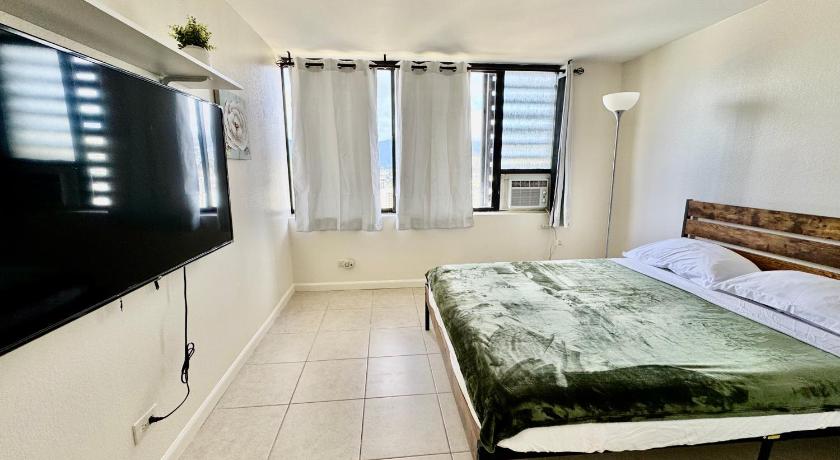 Waikiki Monarch Hotel