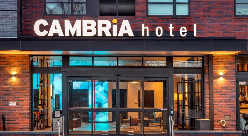 Cambria Hotel Washington D.C. Navy Yard Riverfront