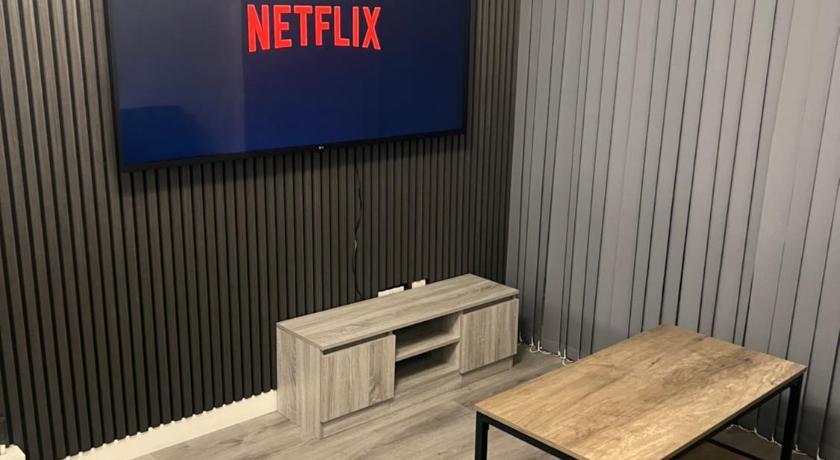 Jay3 Suites - Modern, Spacious & Charming One Bedroom Apartment in Dagenham