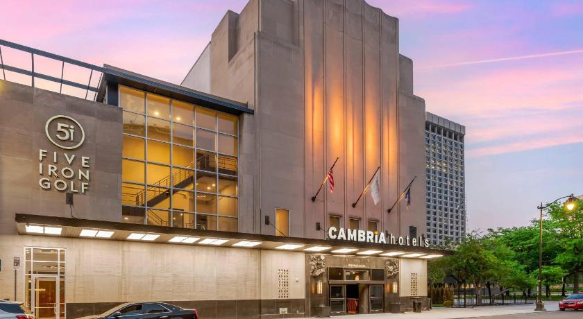 Cambria Hotel Detroit Downtown