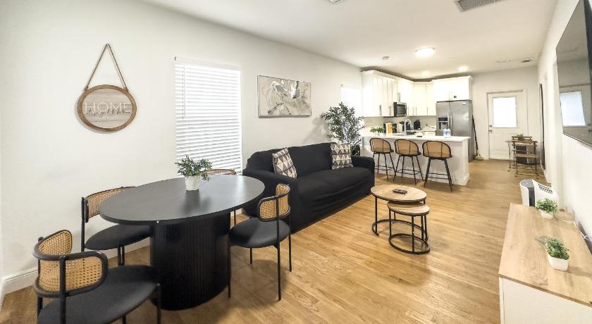 Cozy Stylish Chic Home Ybor, Dt Central Location