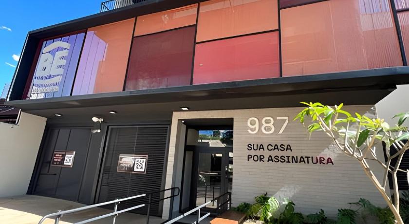 Aptos 1 ou 2 quartos no Centro com Piscina e Academia