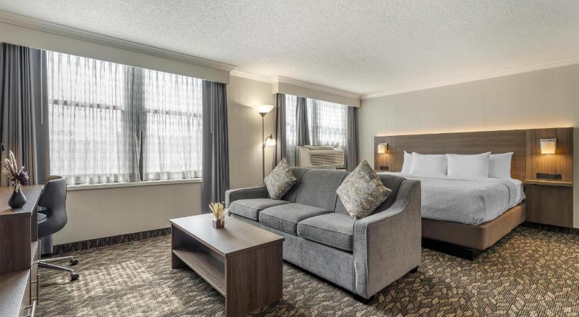 Best Western Plus Carlton Plaza Hotel