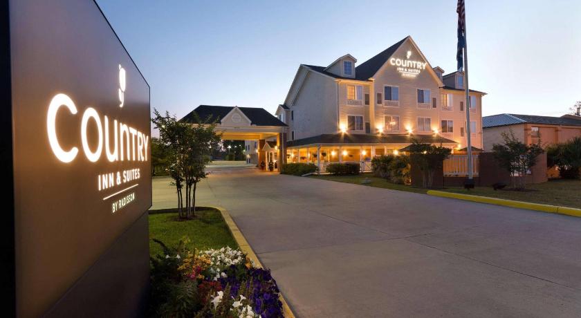 Country Inn & Suites by Radisson, Covington, LA