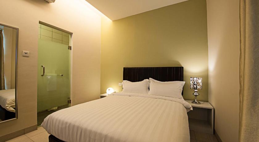 Seven Hotel