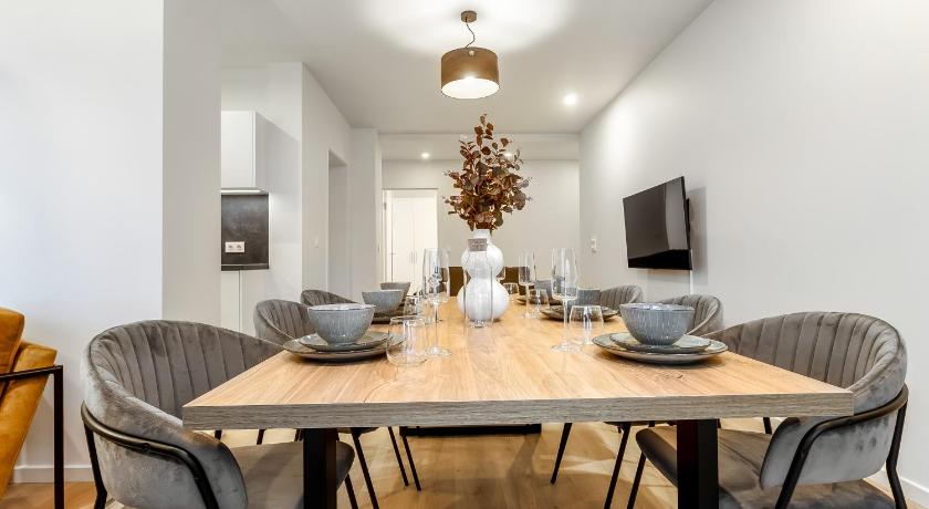EIR Apartments by Heimaleiga