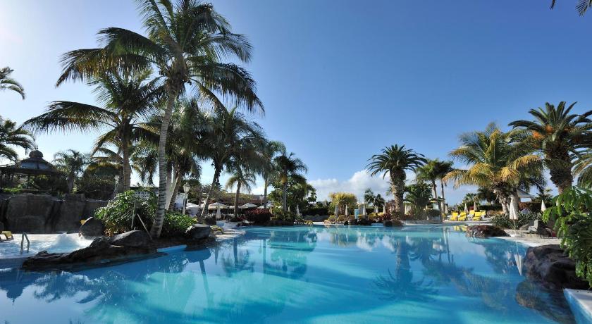http://q-xx.bstatic.com/xdata/images/hotel/840x460/7954263.jpg?k=7d0fa06b2526183b5fa89e524cf643b3344109827403f7e55bf221219eff0b35&o=-6