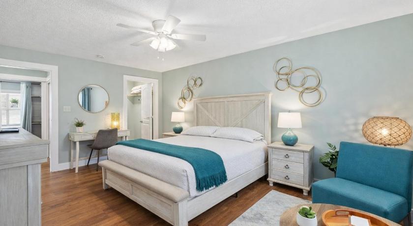 Walk to St Andrews Marina King Bed Yard