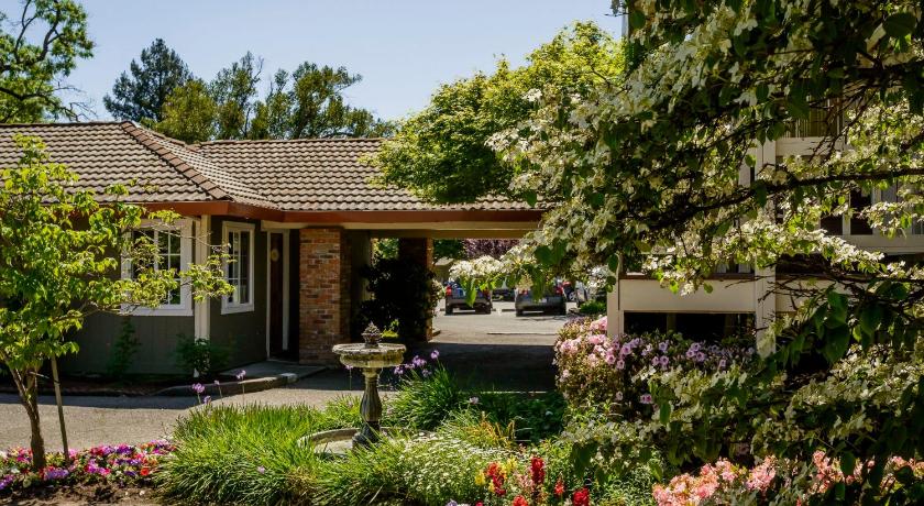 The Jack London Lodge