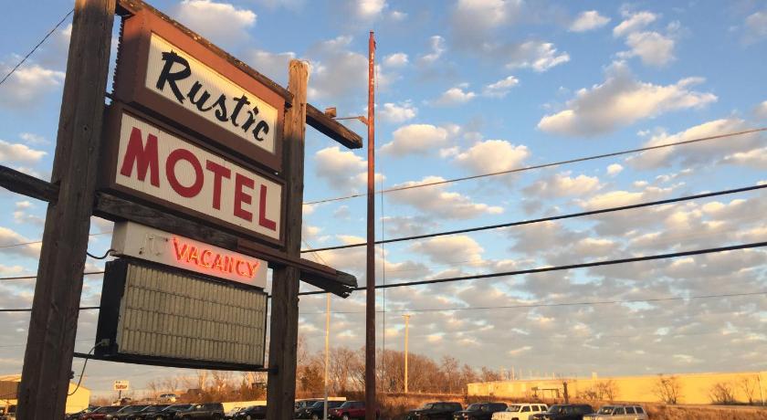Rustic Motel Rolla