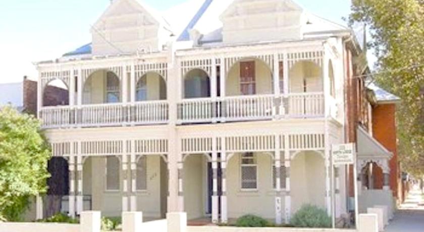 Northlodge Central City Apartments