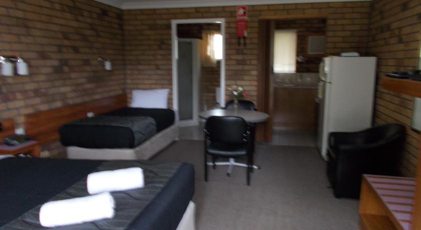 Park House Motor Inn