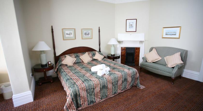 Darcy's Hotel