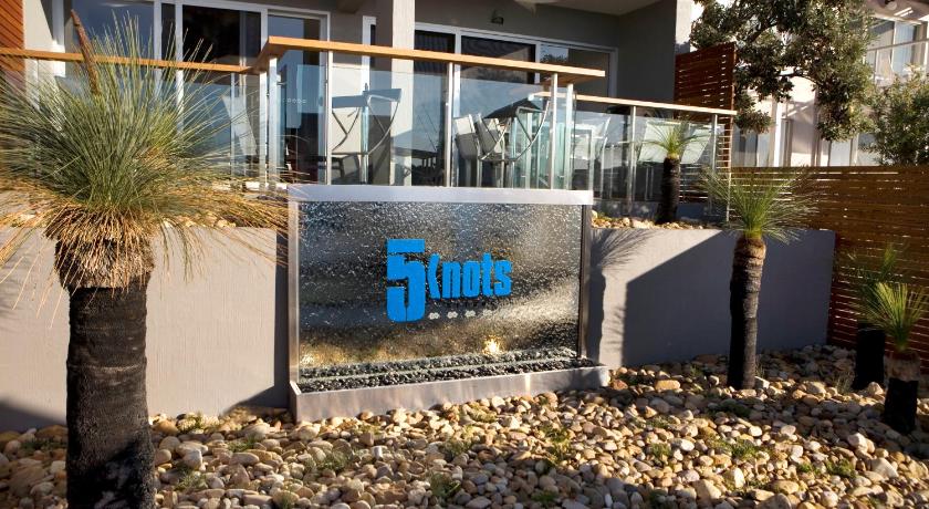 5 Knots Metung