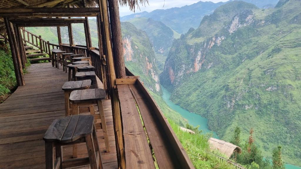 Ma Pi Leng Eco Lodge - staying on the Ma Pi Leng Pass on the Ha Giang Loop - where to stay on the Ha Giang Loop, Vietnam