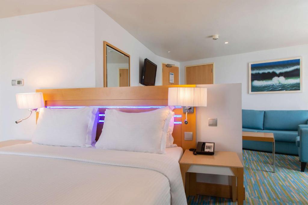 雷迪森酒店 (radisson blu hotel muscat)