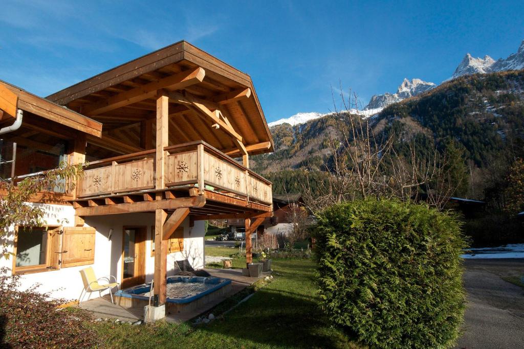 More about Chalet Minouche