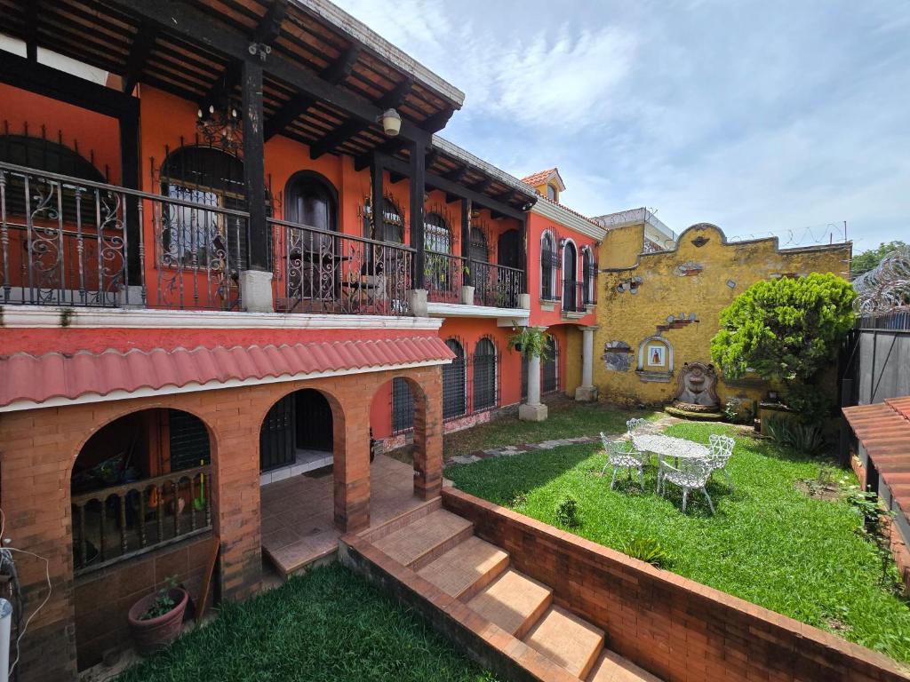 A 3 minutos del aeropuerto