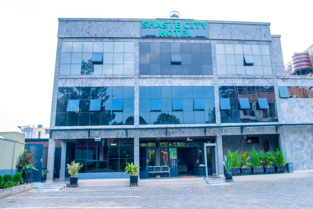 Shaste City Hotel