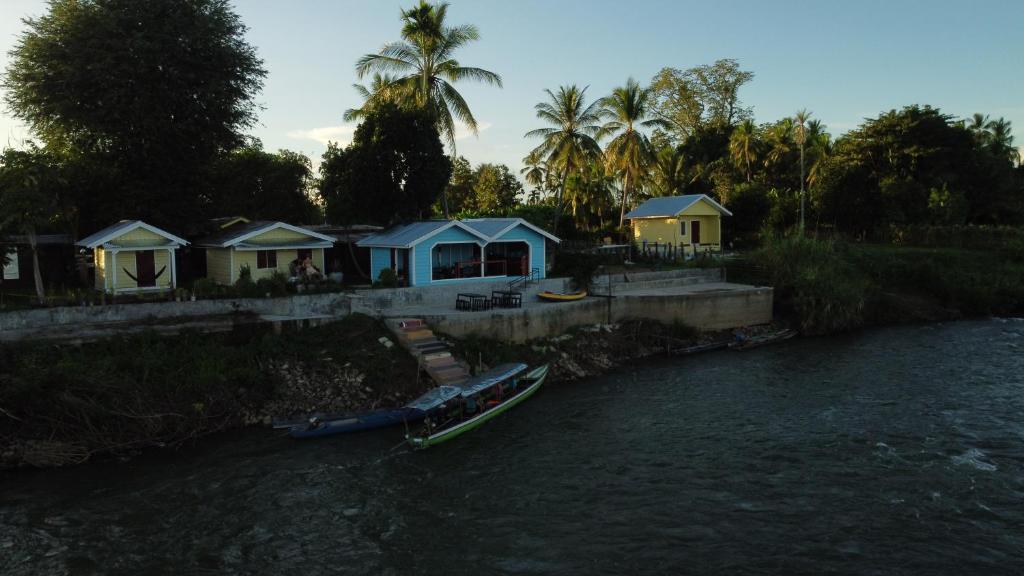 Don Som Riverside Guesthouseについて