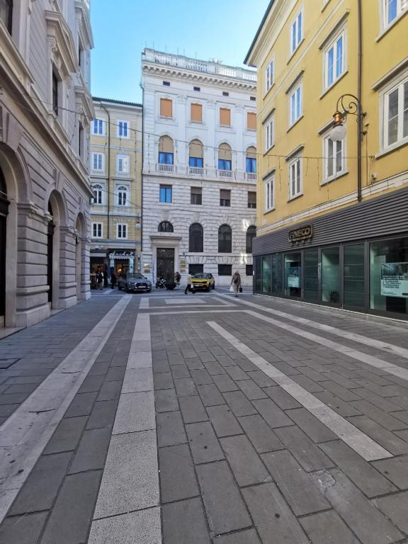 Bed & Chic art rooms