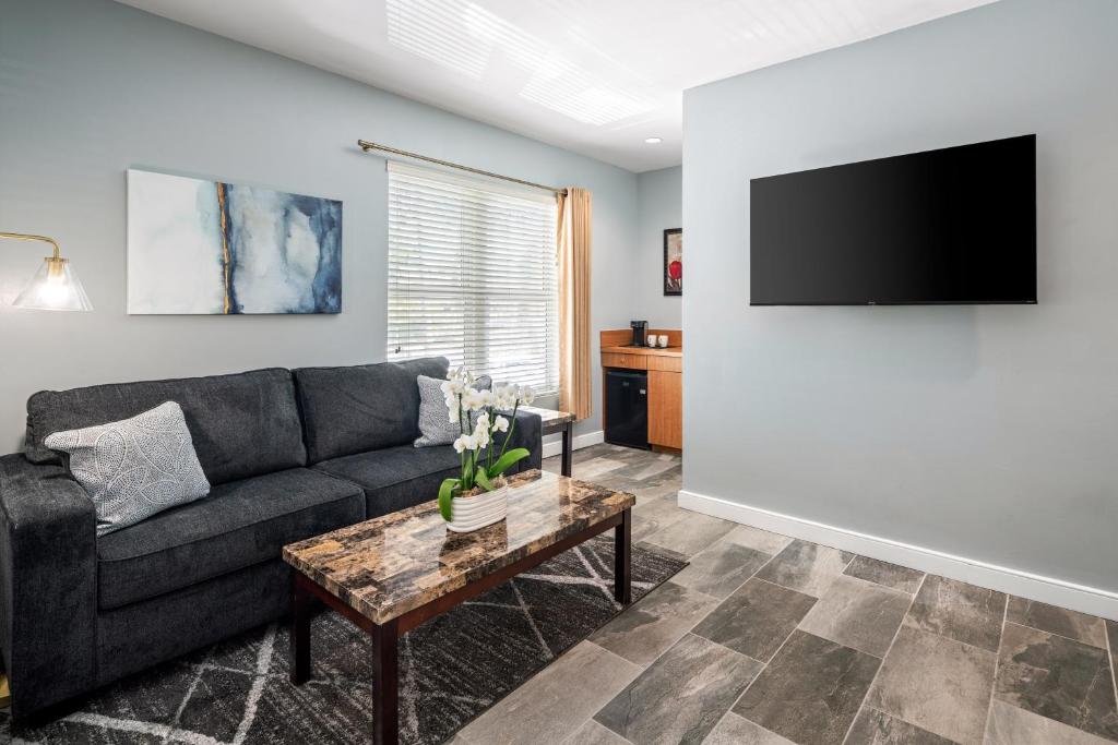 Kasa La Flora And Impala Miami Beach