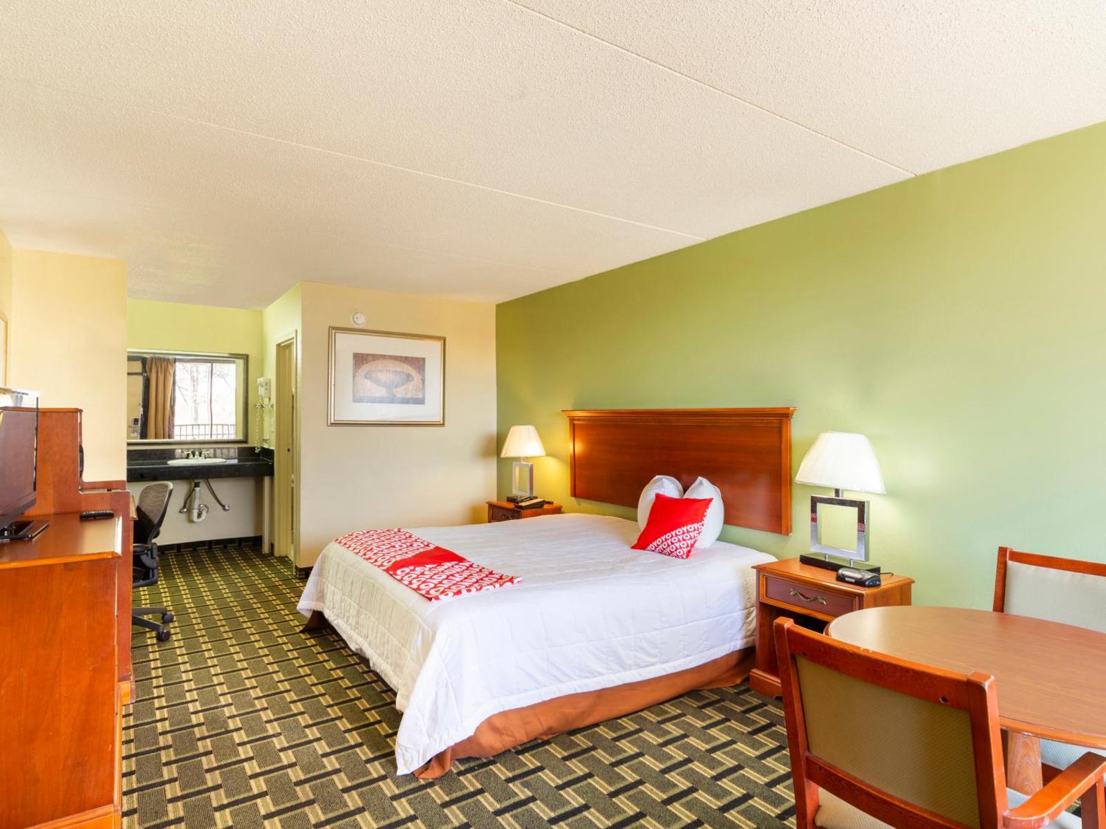 Budgetel Inn And Suits