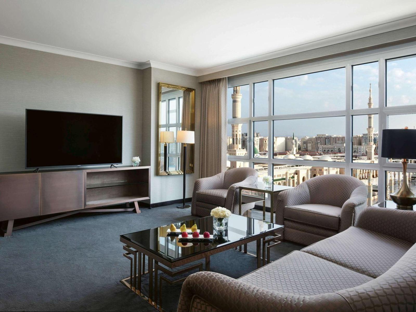 Anwar Al Madinah Movenpick Hotel