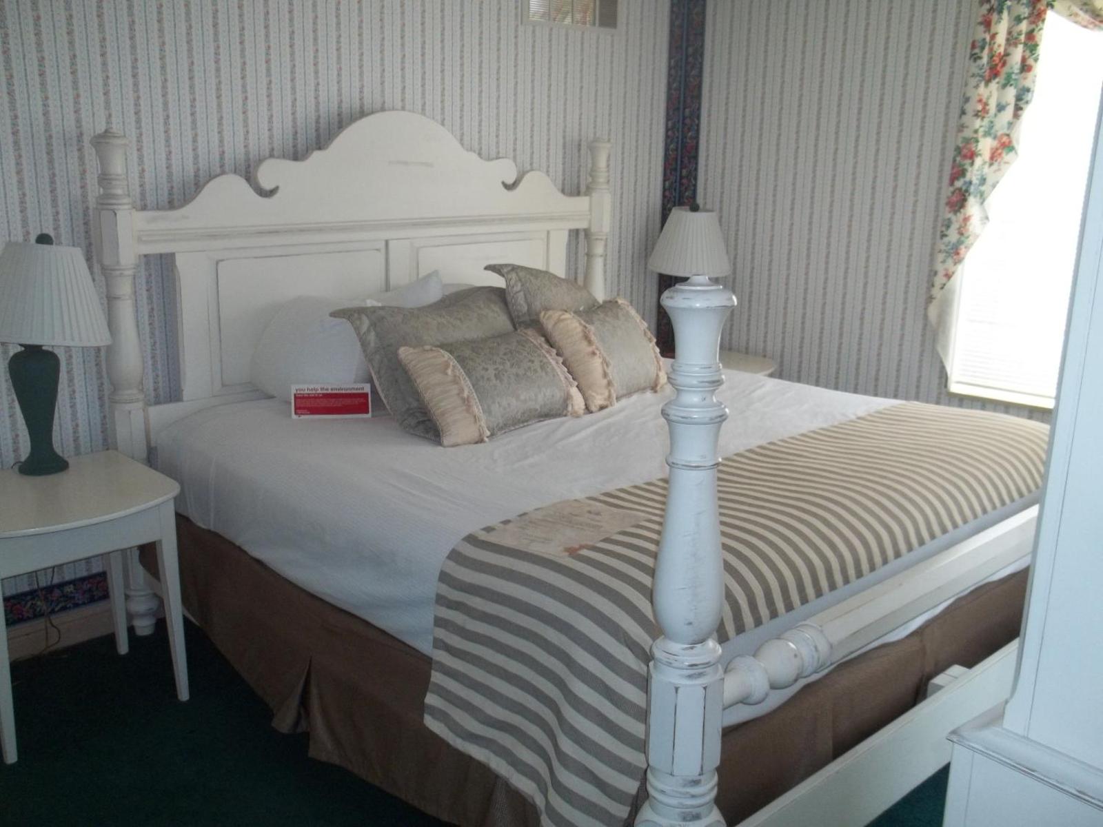 The Hotel Ojibway, Trademark Collection by Wyndham