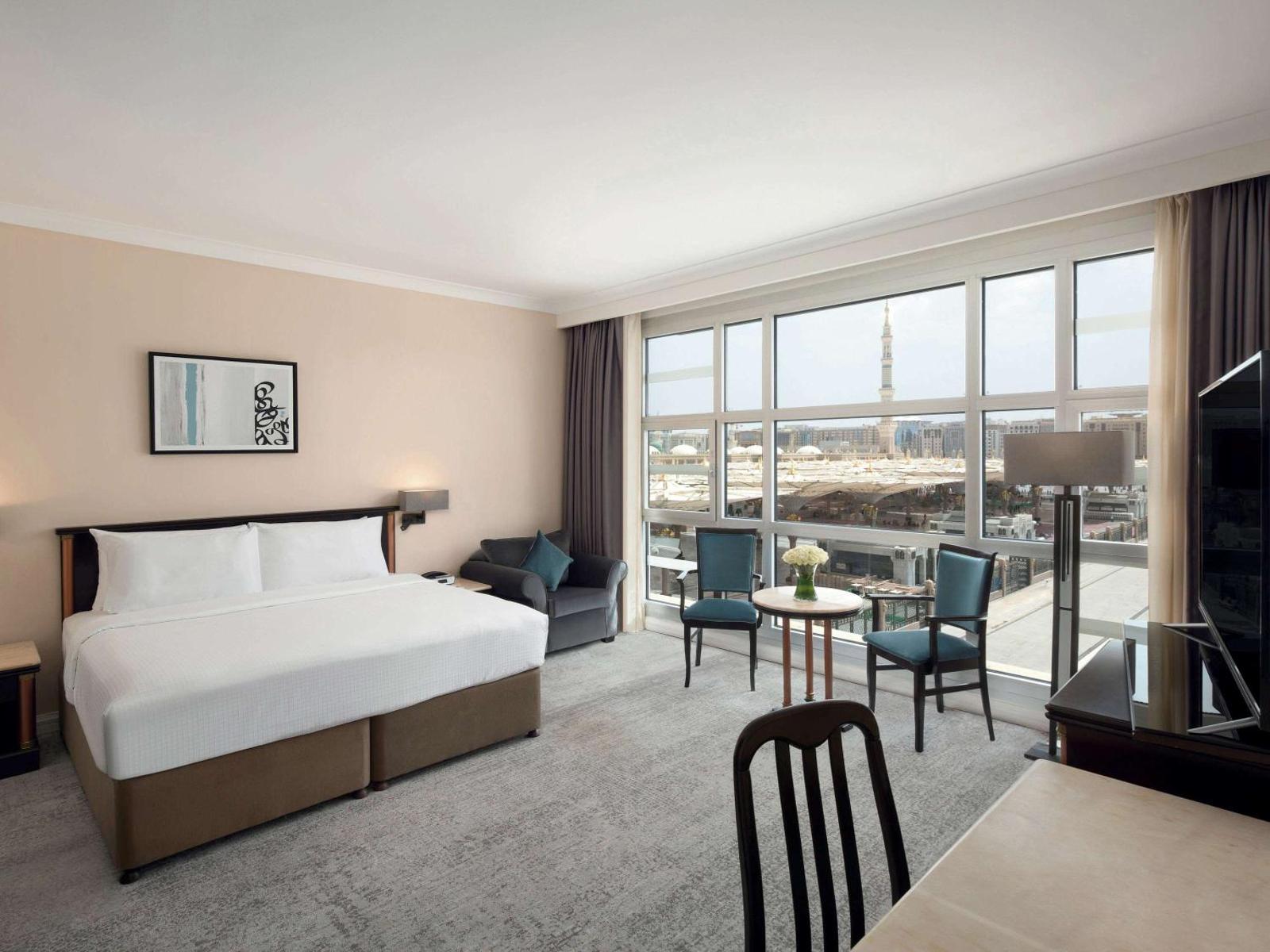 Anwar Al Madinah Movenpick Hotel